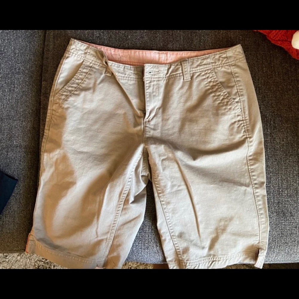 Women's north face bermuda shorts